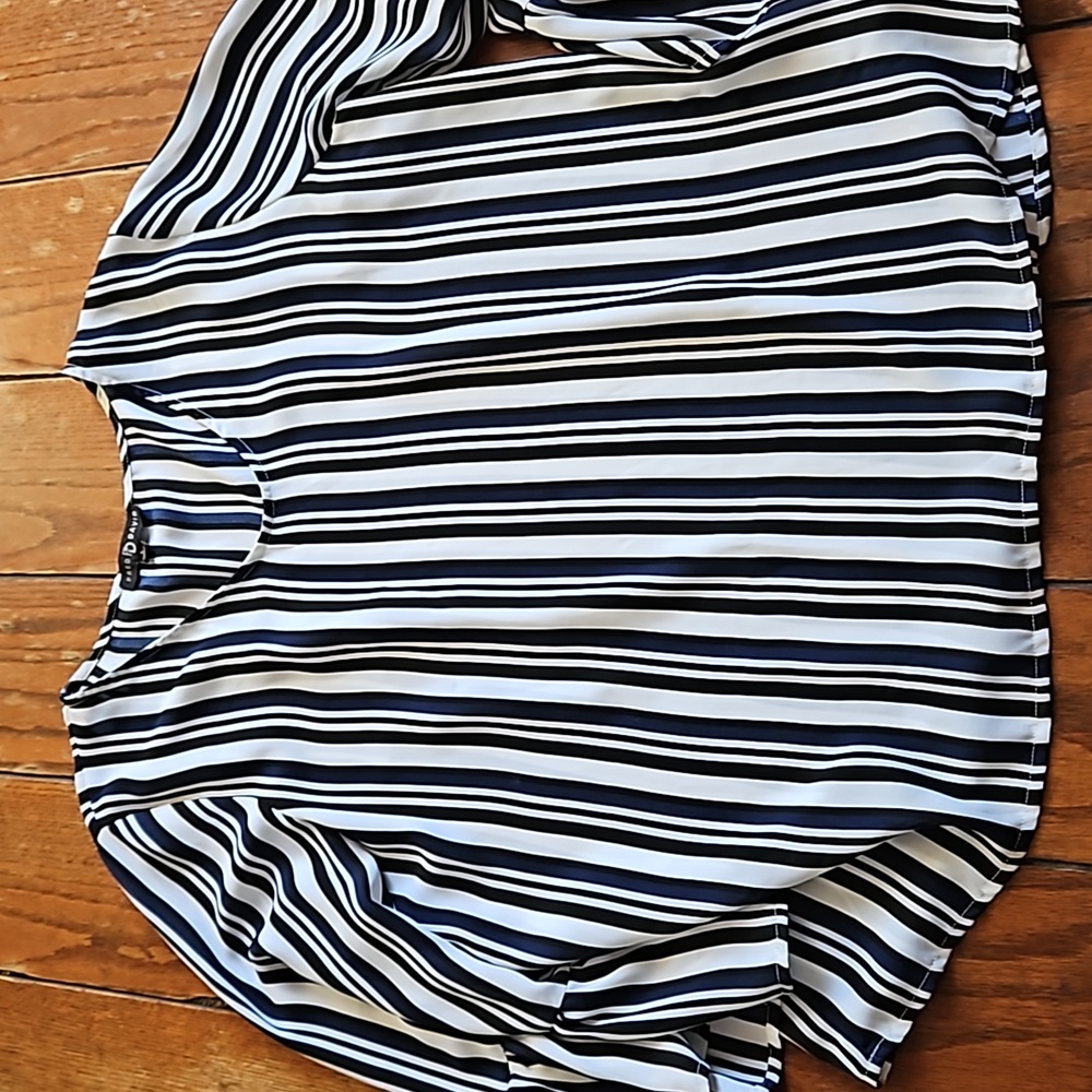 Barely new Fred David top stripped